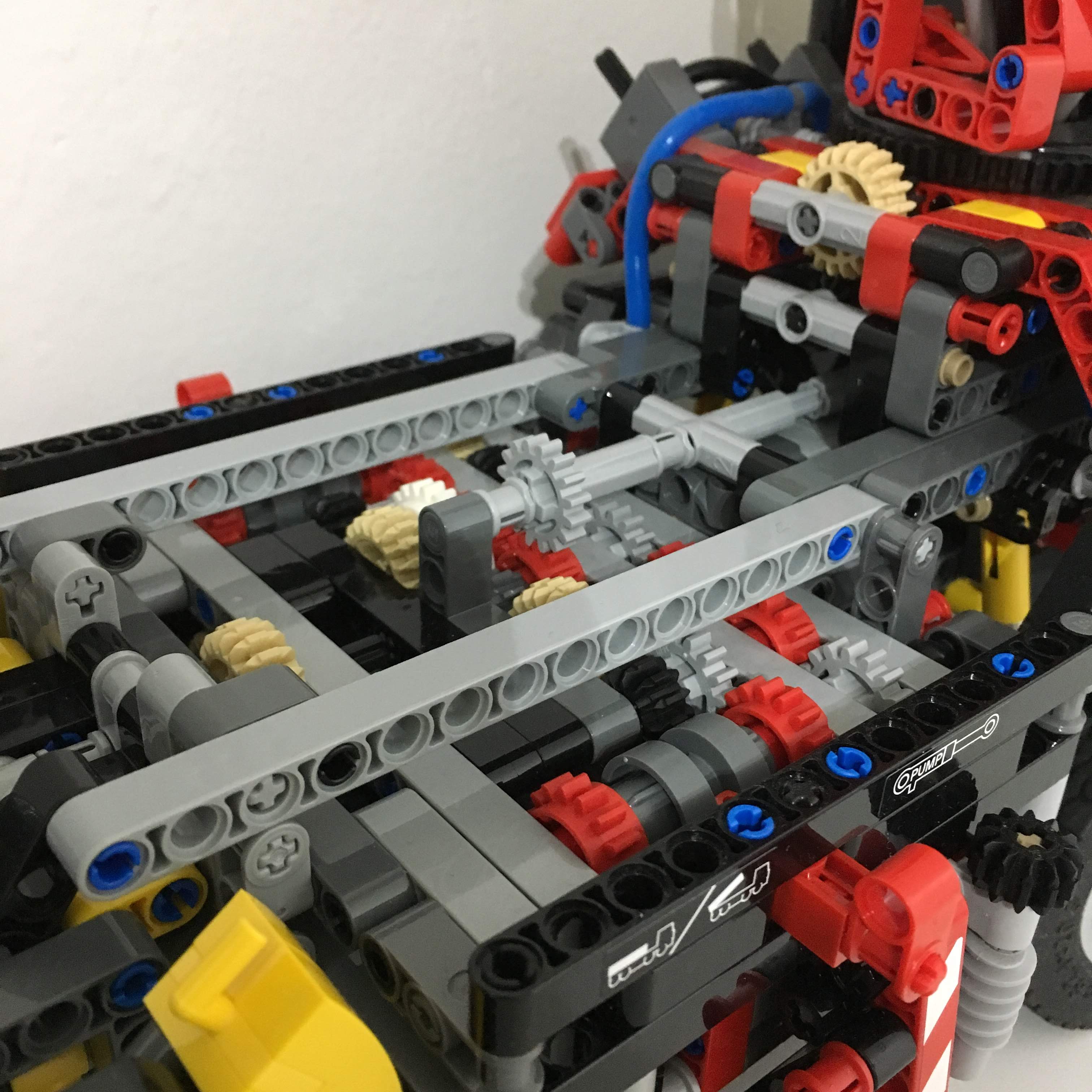 Mercedes Arocs LEGO Technic