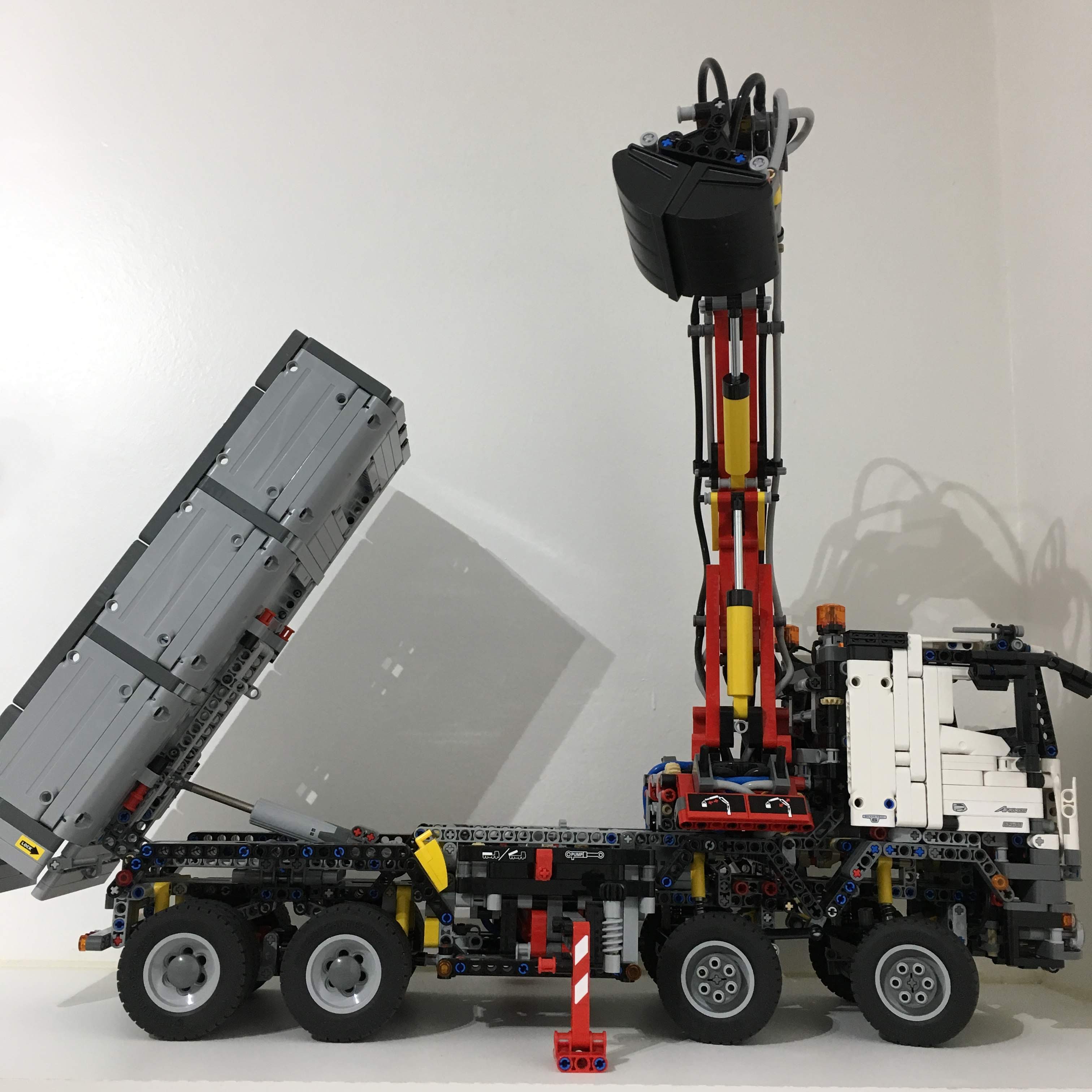 Mercedes Arocs LEGO Technic