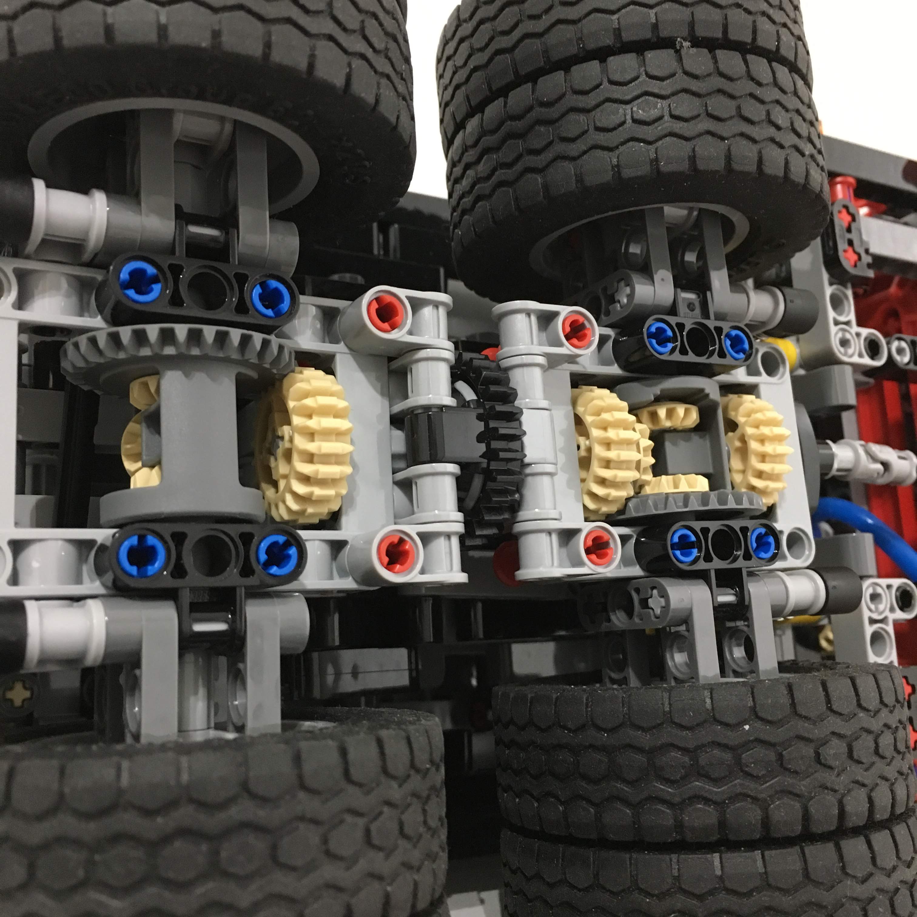 Mercedes Arocs LEGO Technic