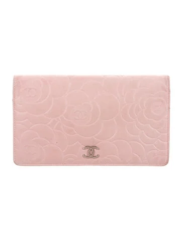 Chanel Camellia Yen Wallet