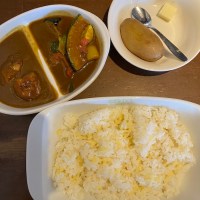 神田神保町　創業から継ぎ足す欧風カレー ガヴィアル