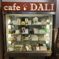 品川 駅前なのに昭和。むかしながらの喫茶店「cafe DALI (喫茶ダリ)」はあの画家インスパイアだった