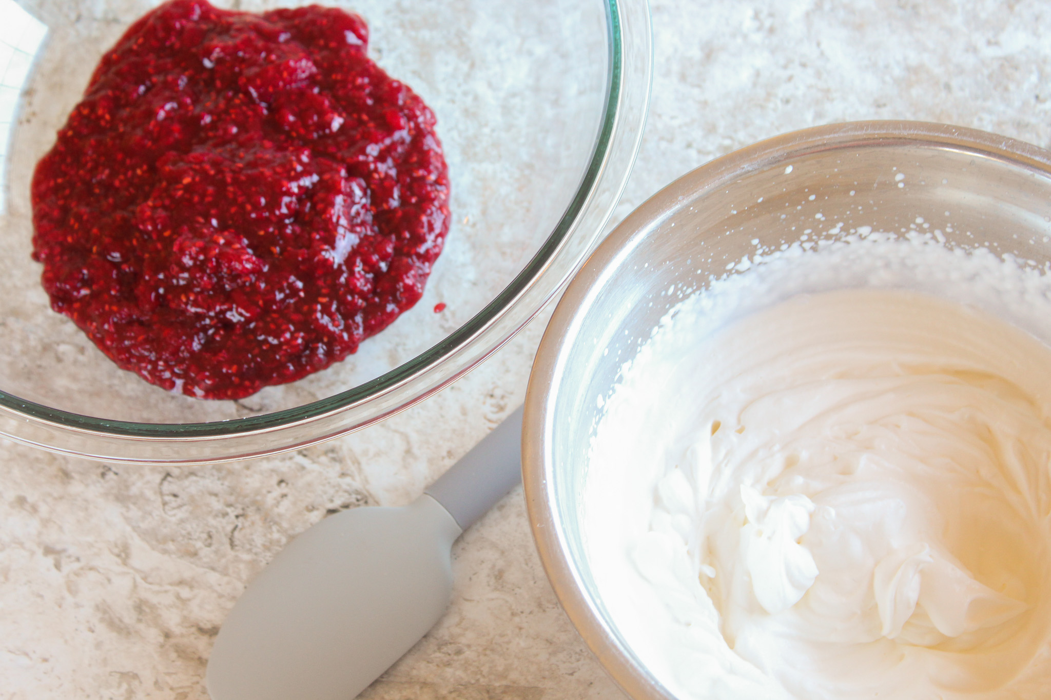 Keto Raspberry Mousse - LowCarb Abode