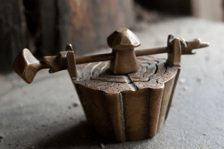 Medieval weight set