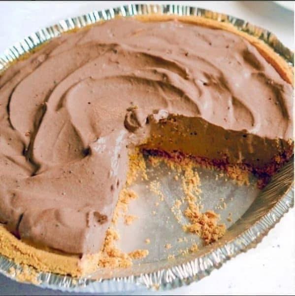 Easiest-ever 4-ingredient chocolate pie