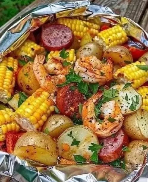 Shrimp, Corn, Potatoes, and Smoked Sausage Foil Pack