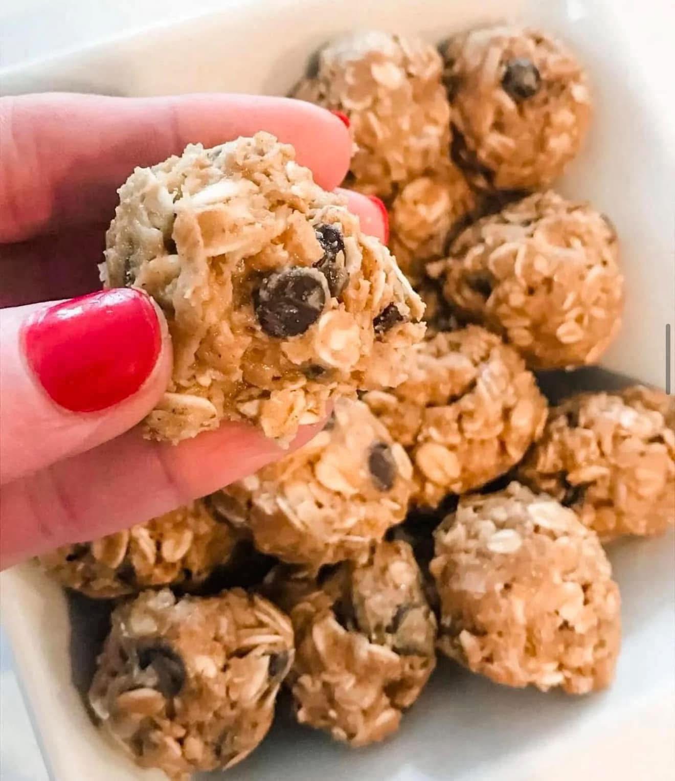 No Bake Peanut Butter Protein Bites