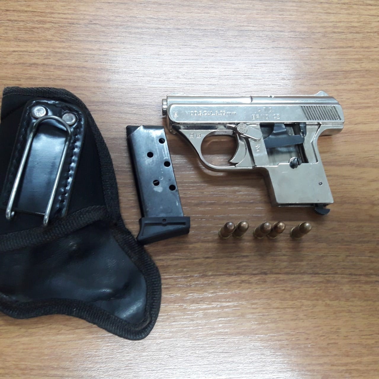 O LIBERAL REGIONALVigilante é detido com pistola de calibre 635