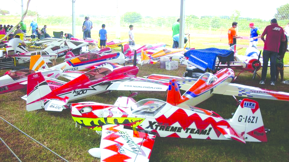 O Liberal Regional - -Araçatuba celebrará aniversário com shows de  paraquedismo e de aeromodelismo