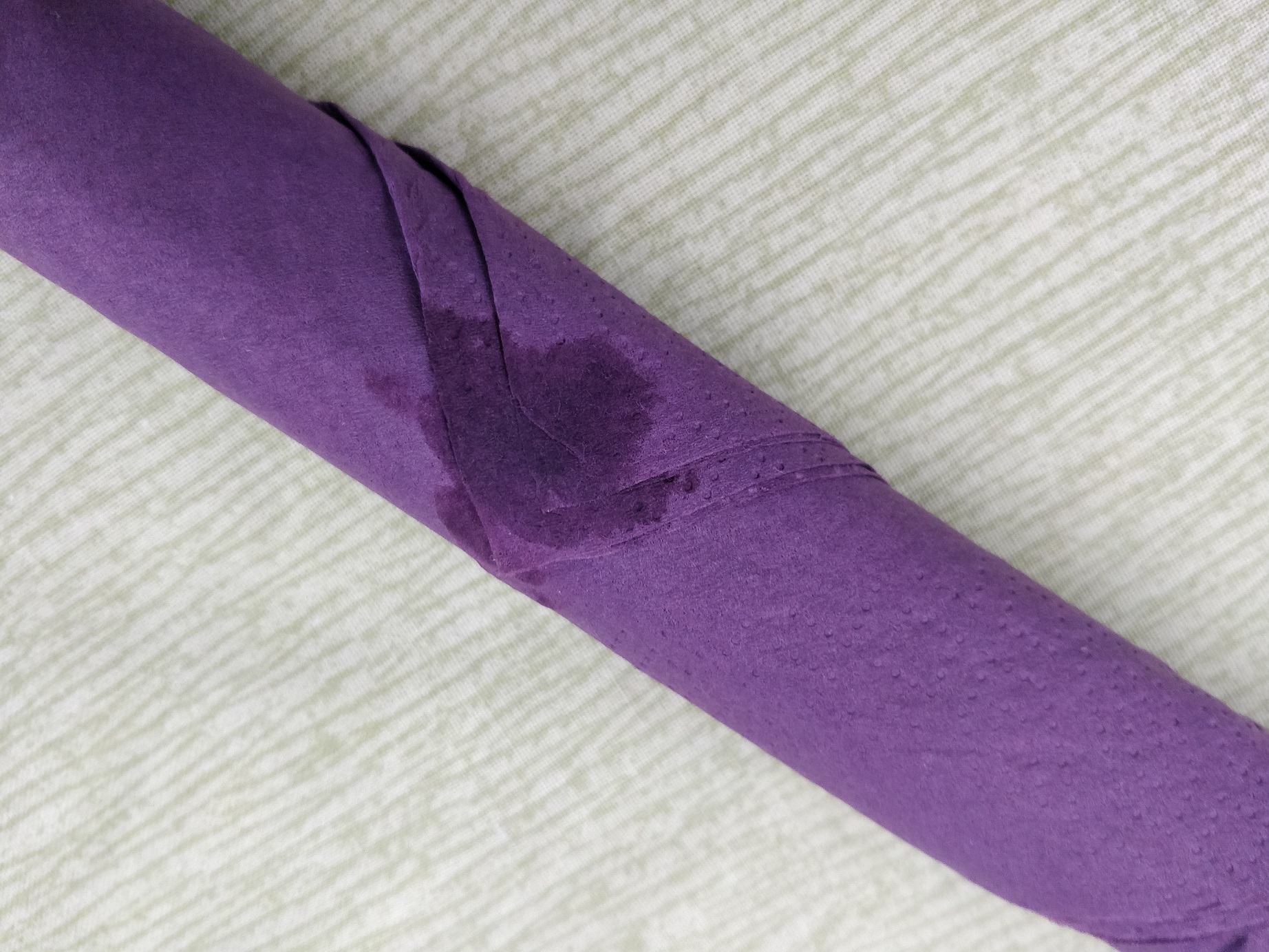 Luk en bestikrulle med en smule vand!