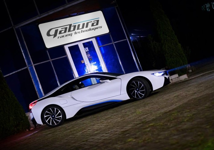 German tuner slams twin-turbo v8 into bmw i8