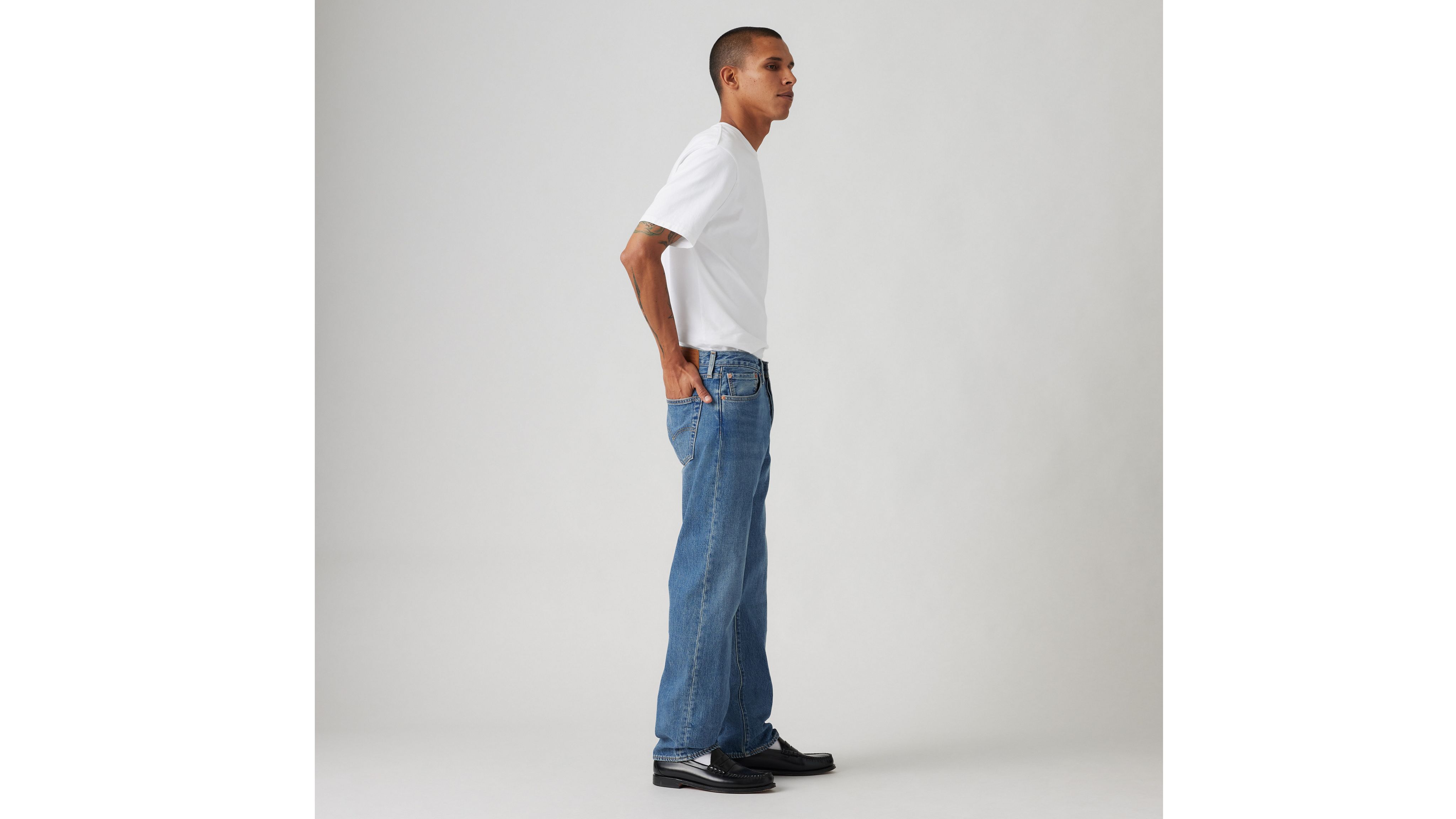 Levi S 501 - Premium Gradient Background Gallery - Desktop