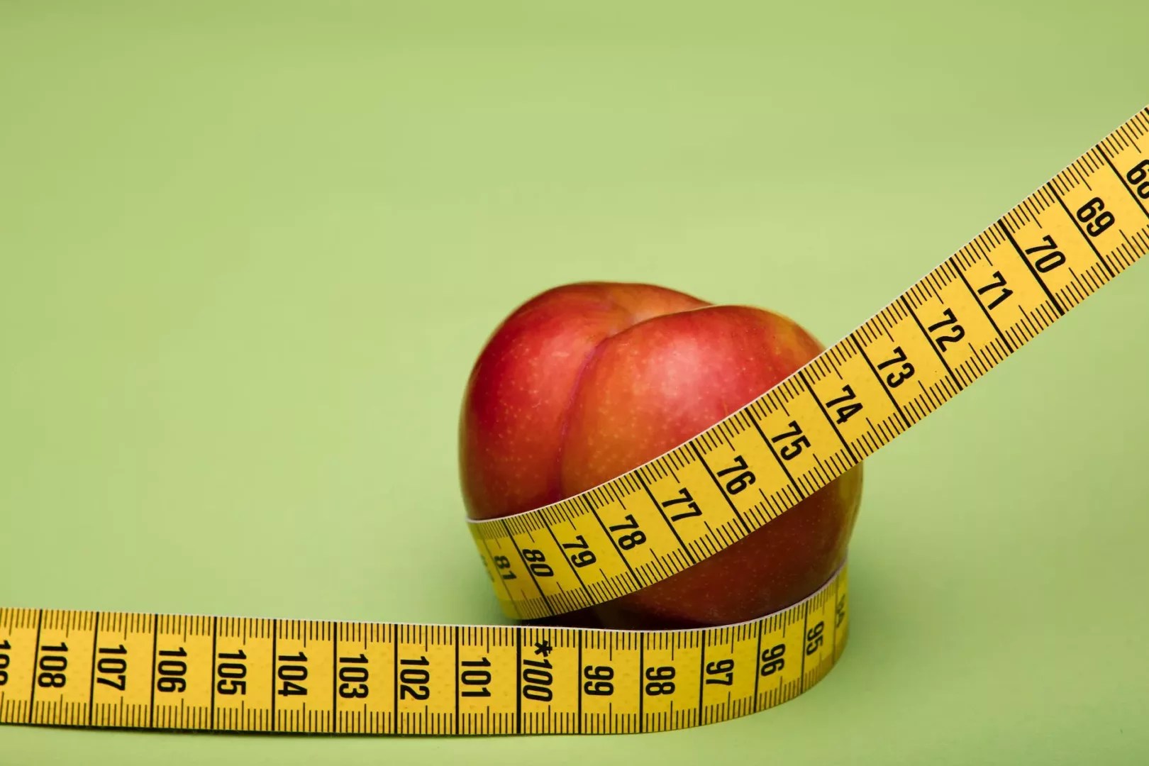 measuring an apple