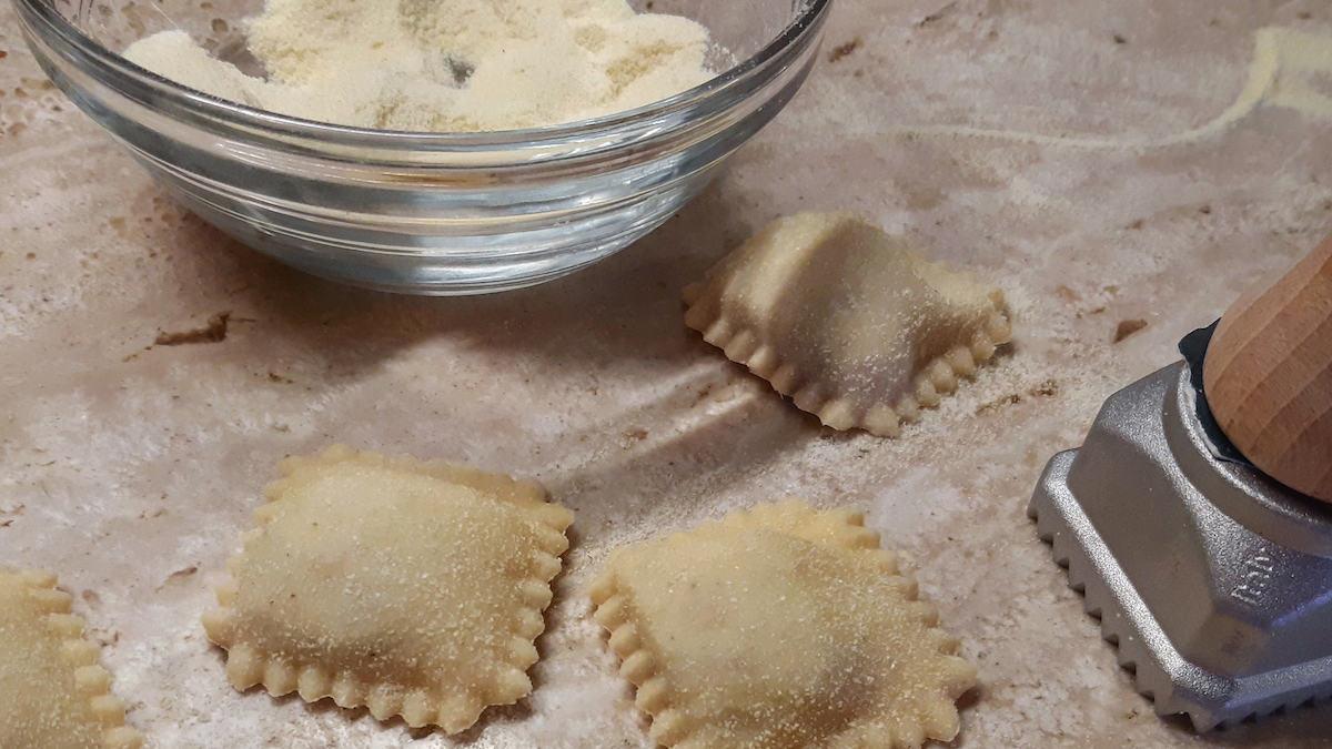 Tuna and hazelnut ravioli with lemon and butter - Luca's Italy