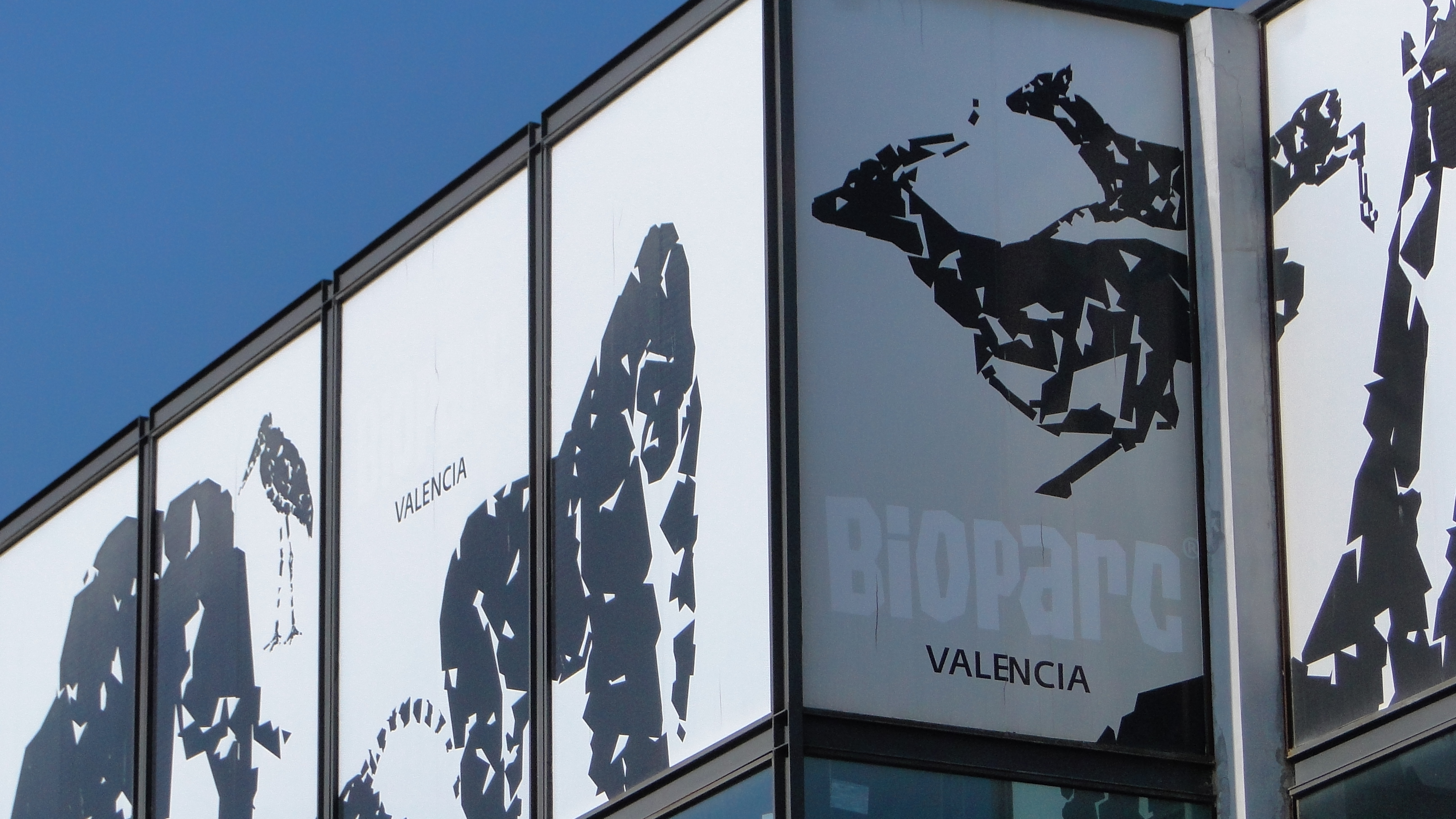 Panel identificativo del Bioparc, gestionado por Rainforest, una empresa que ha manifestado interés por participar en el concurso. |L. Osset.