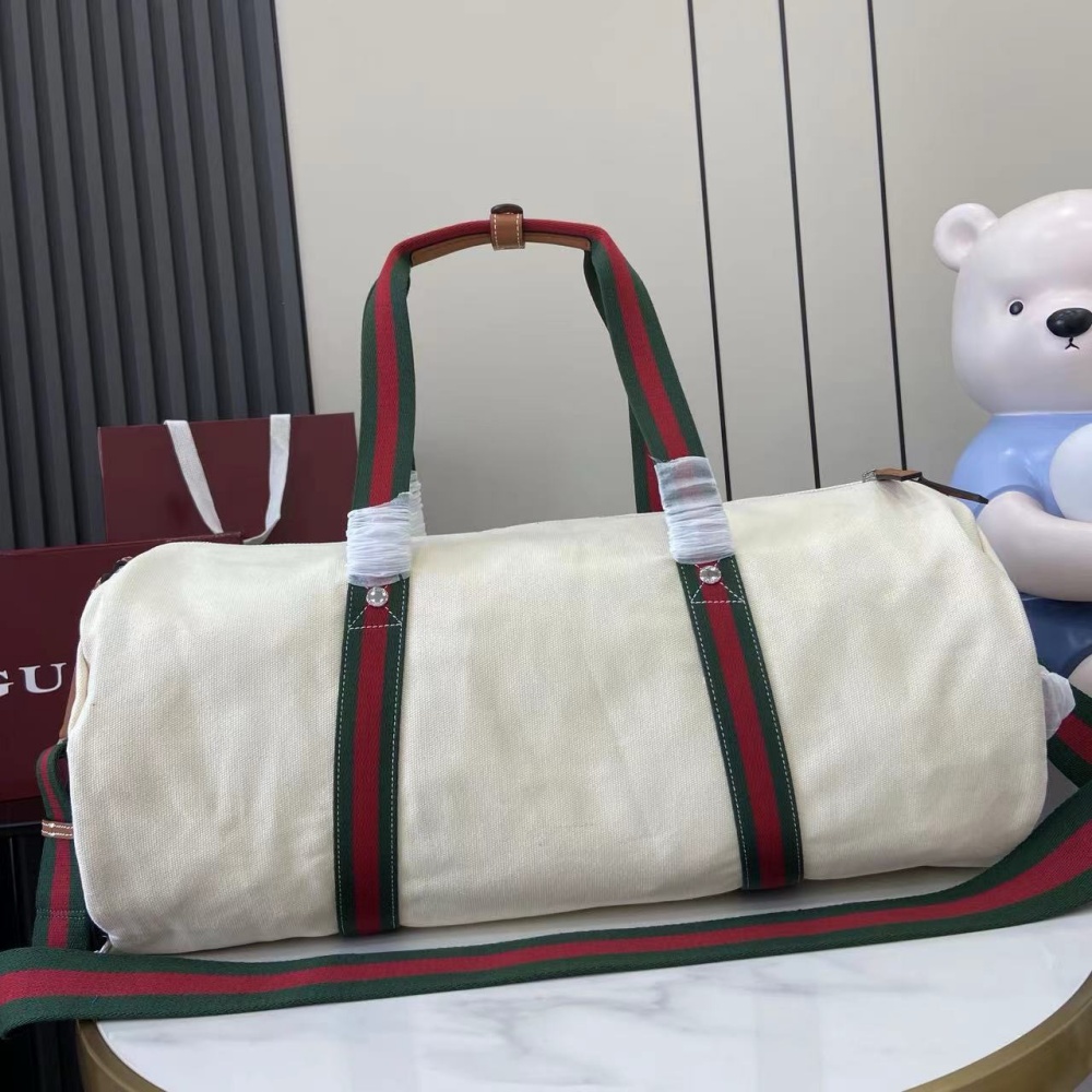 구찌 더플백 라지 816866-2