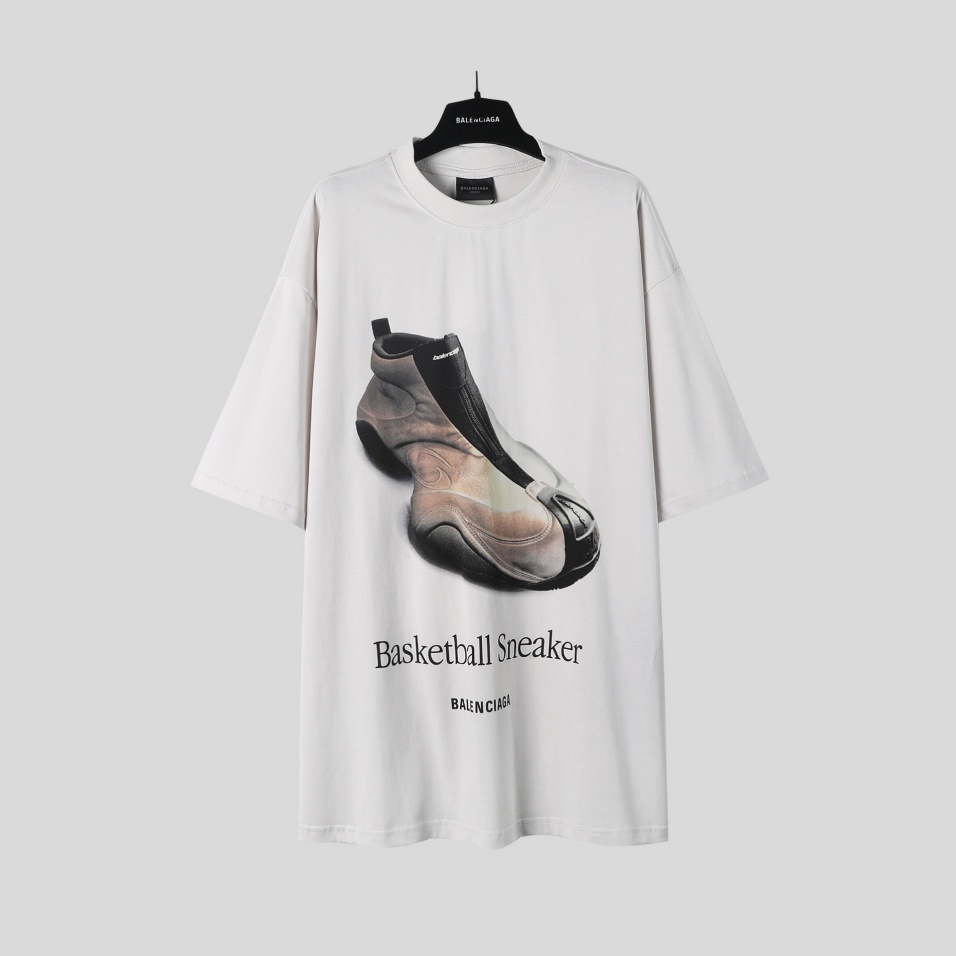발렌시아가 티셔츠 25SS 66ST179