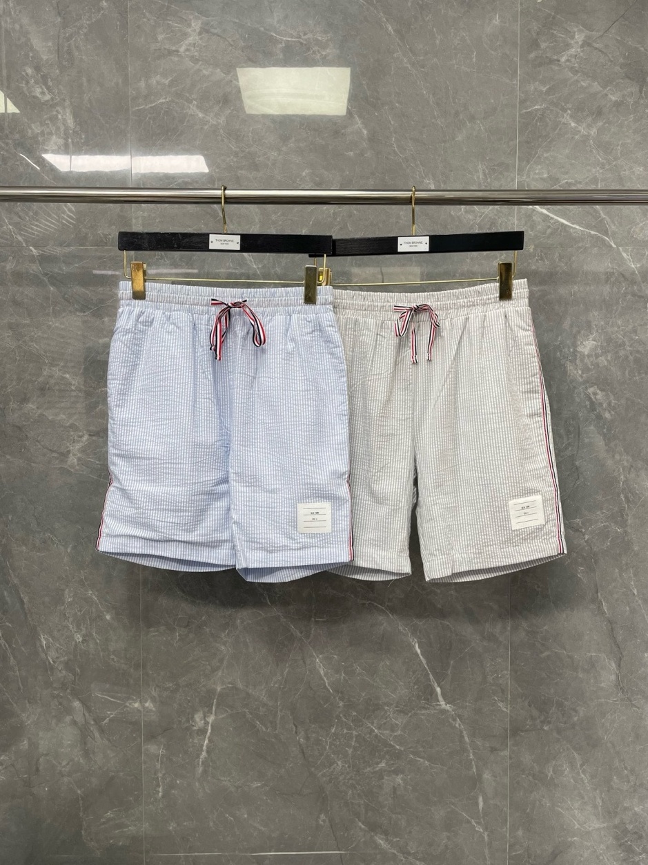 톰브라운 반바지 25SS D10564