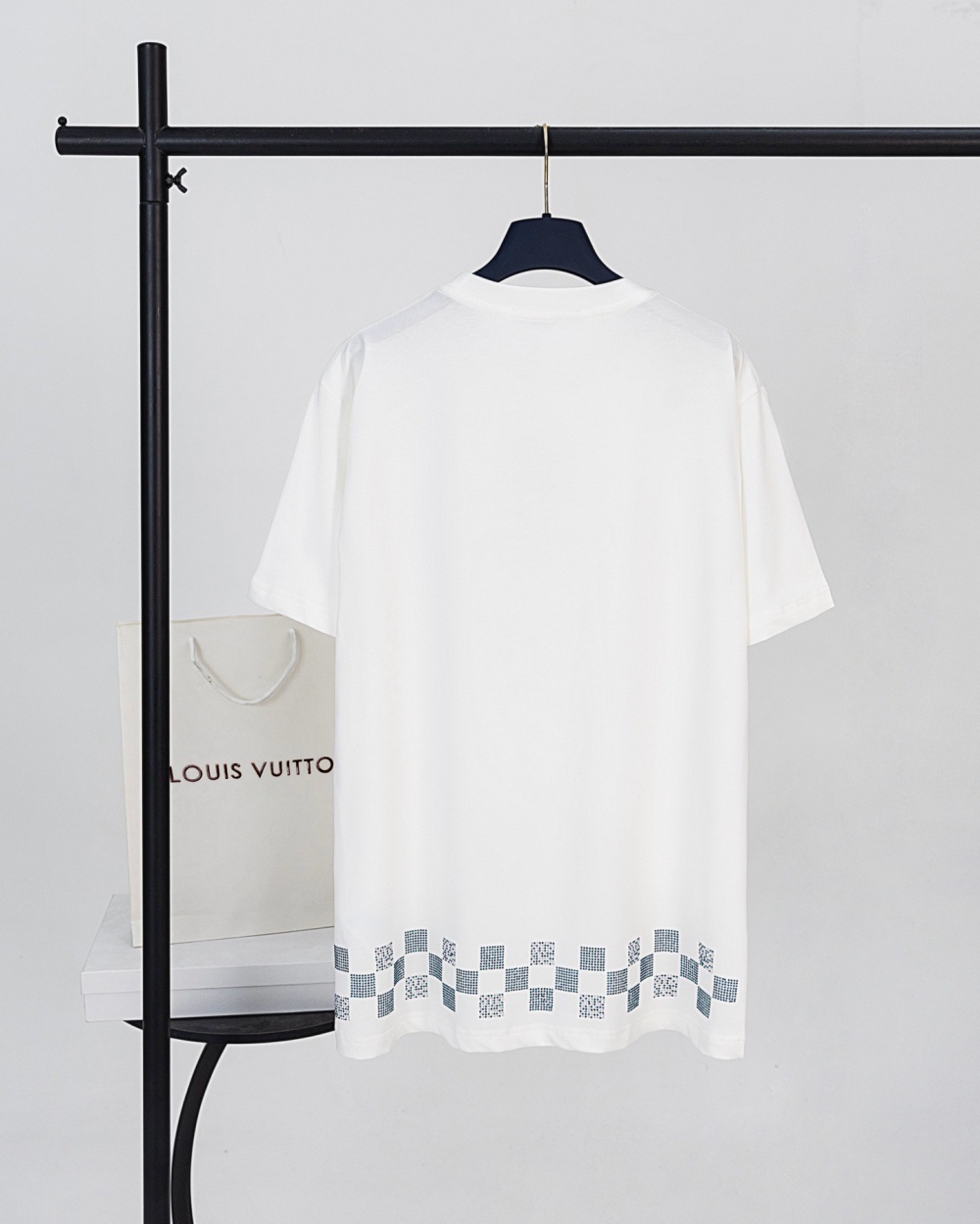루이비통 티셔츠 25SS 66ST235