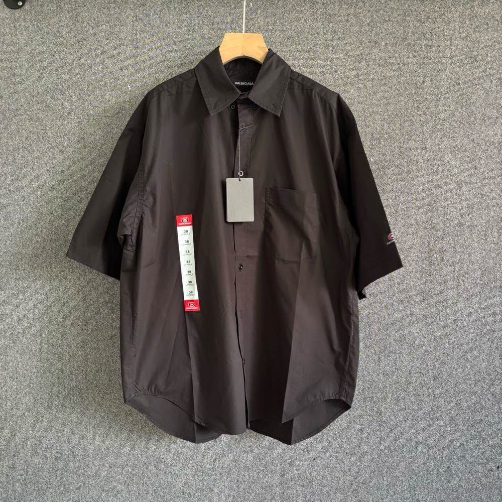 발렌시아가 셔츠 25SS 66ST245