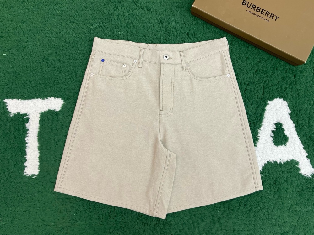 버버리 반바지 25SS RA1078