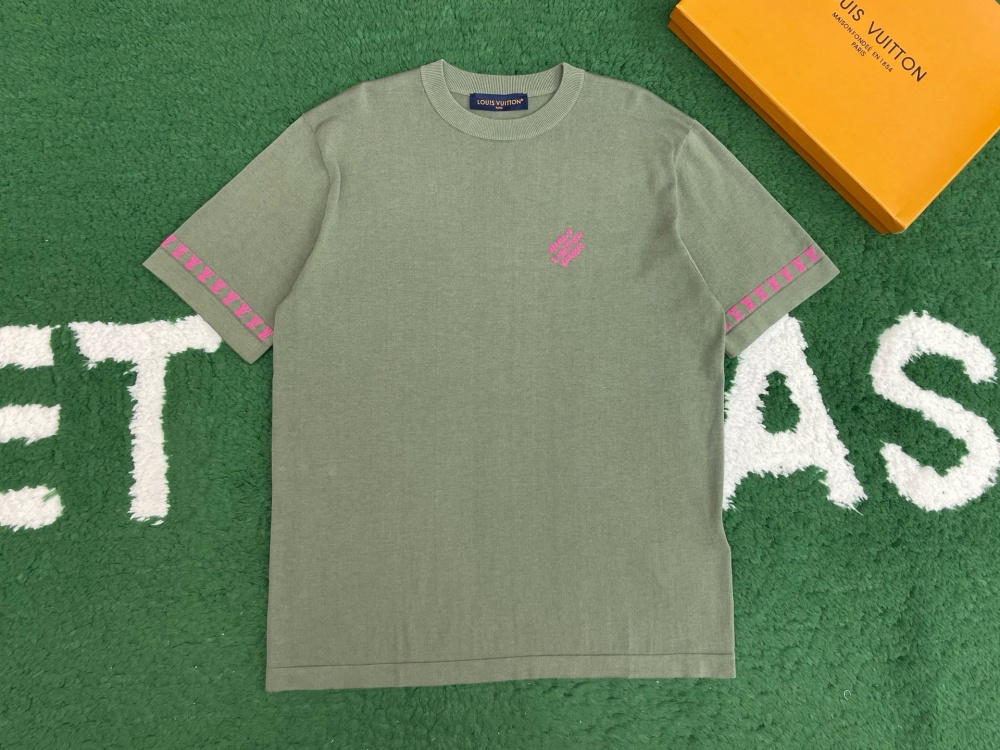 루이비통 티셔츠 25SS RA1097