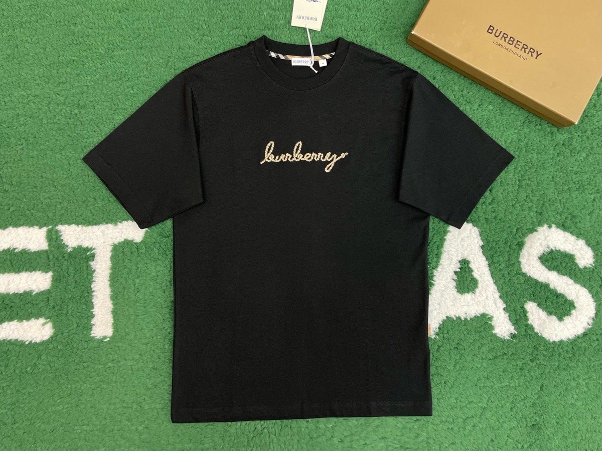 버버리 티셔츠 25SS RA1125