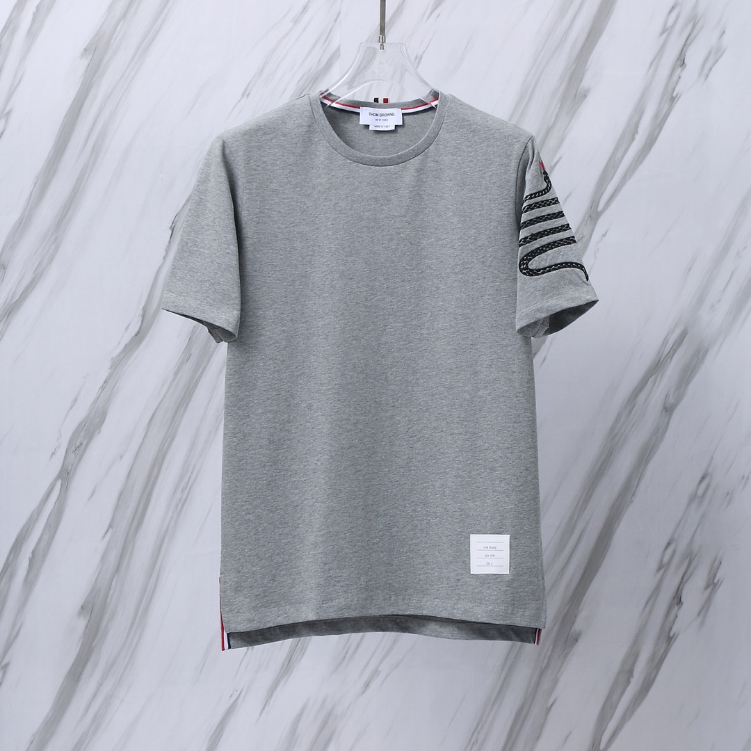 톰브라운 티셔츠 25SS T022-2