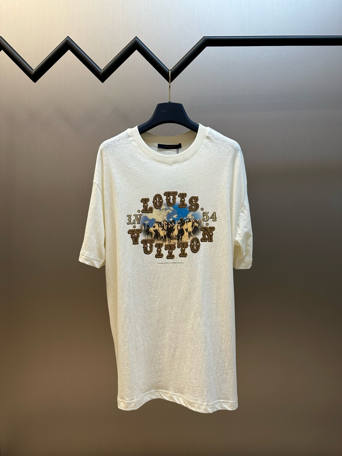 루이비통 티셔츠 25SS 66ST295