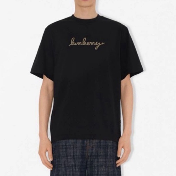 버버리 티셔츠 25SS 66ST310