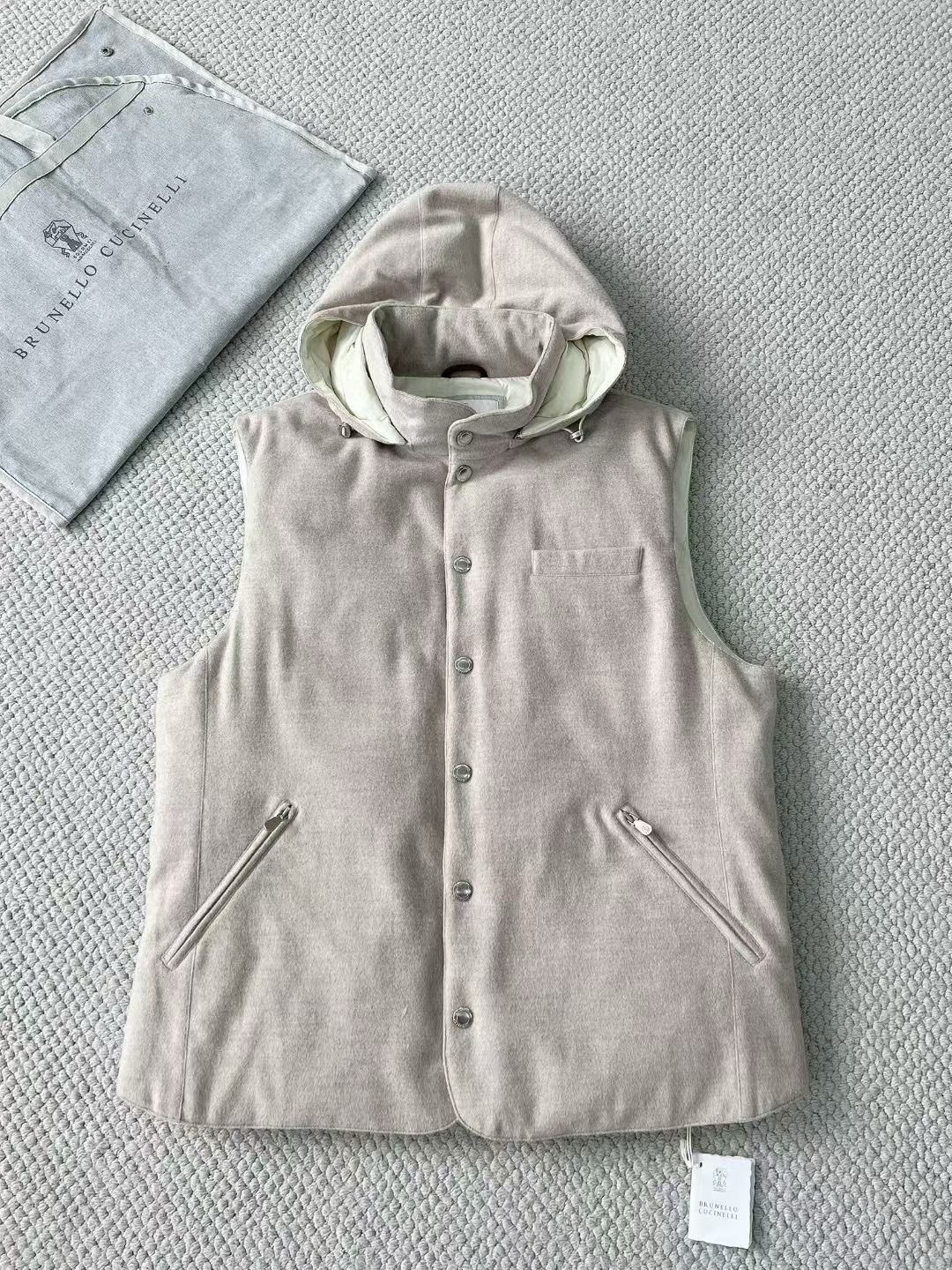 브루넬로쿠치넬리 패딩 베스트 25FW BC099