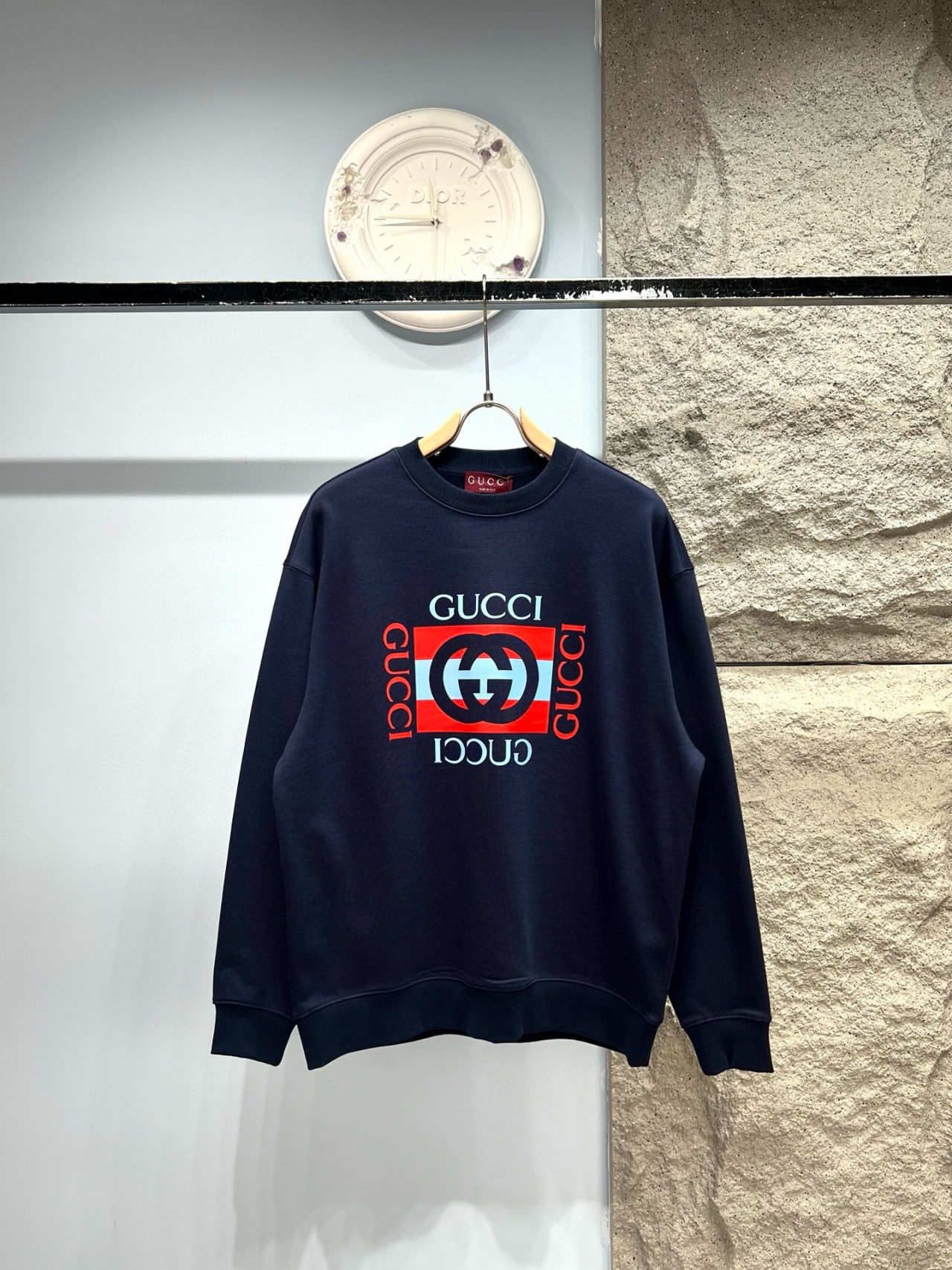 구찌 맨투맨 25FW 66ST357-4
