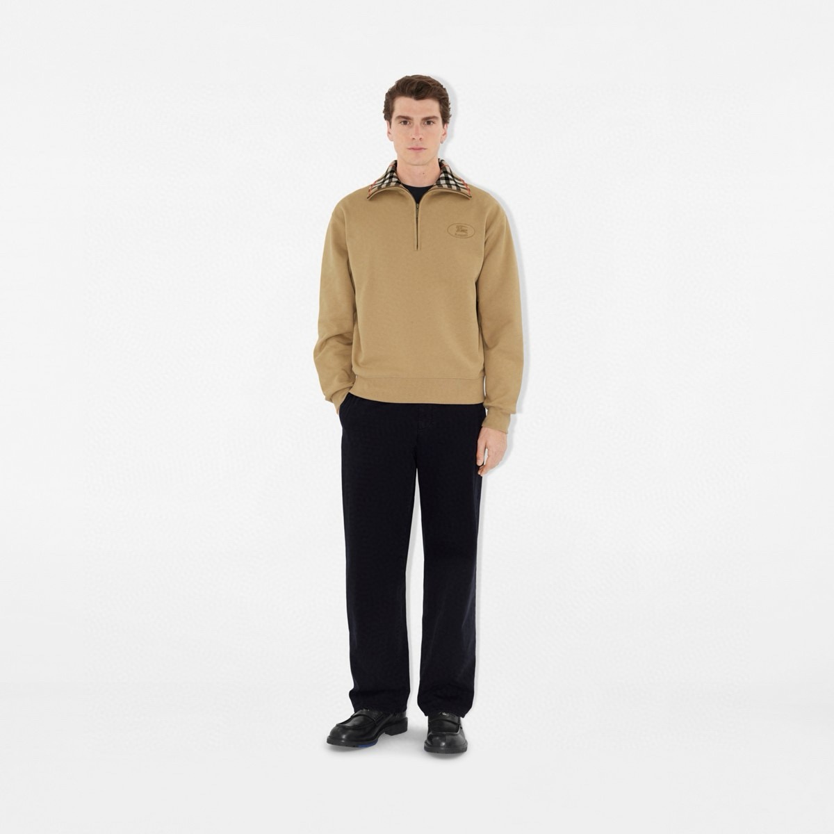 Alternative view of 버버리 반집업 맨투맨 25FW 66ST481