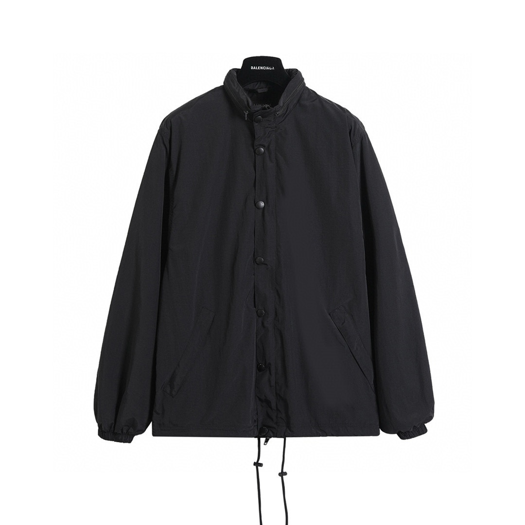 발렌시아가 바람막이 25FW 66ST495