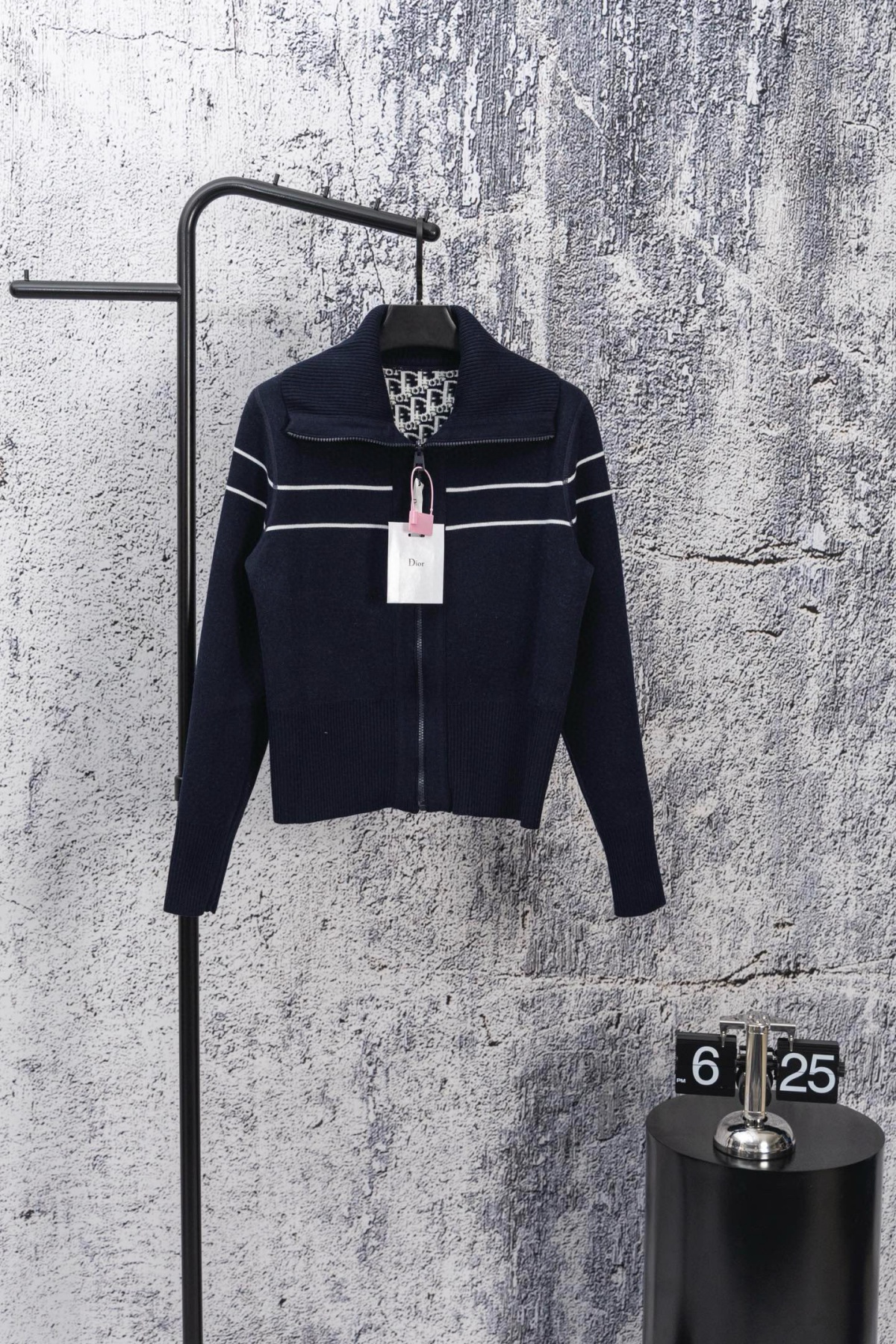 Alternative view of 디* 여성 집업 자켓 25FW 66ST457