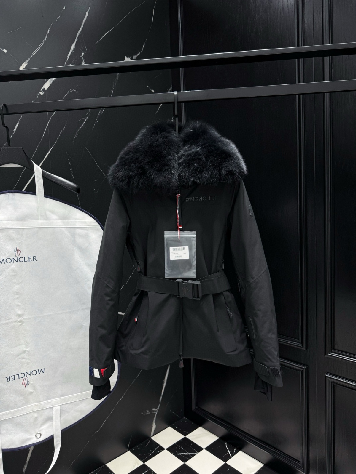 몽클레어 여성 패딩 25FW 66ST473-2