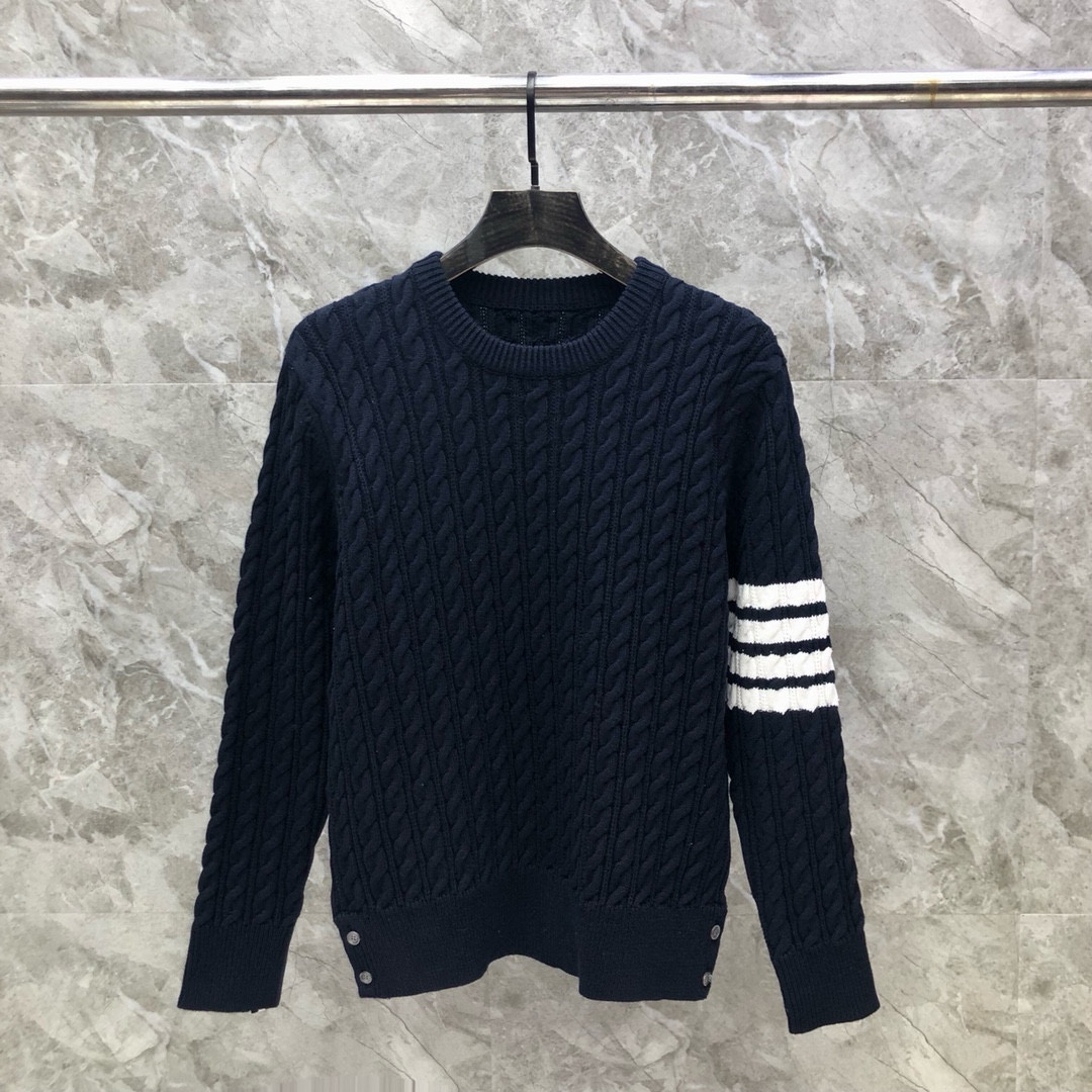 톰브라운 스웨터 25FW 66ST548