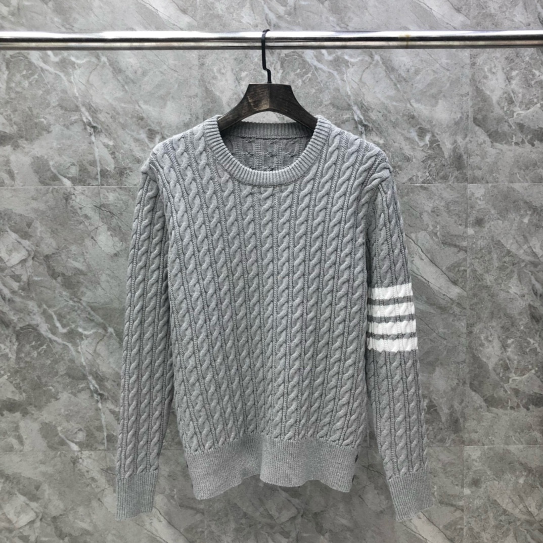 톰브라운 스웨터 25FW 66ST548-2