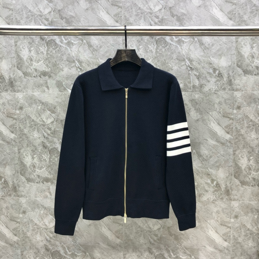 톰브라운 가디건 25FW 66ST550