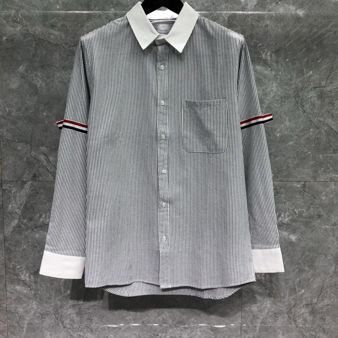 Alternative view of 톰브라운 셔츠 25FW 66ST552-2