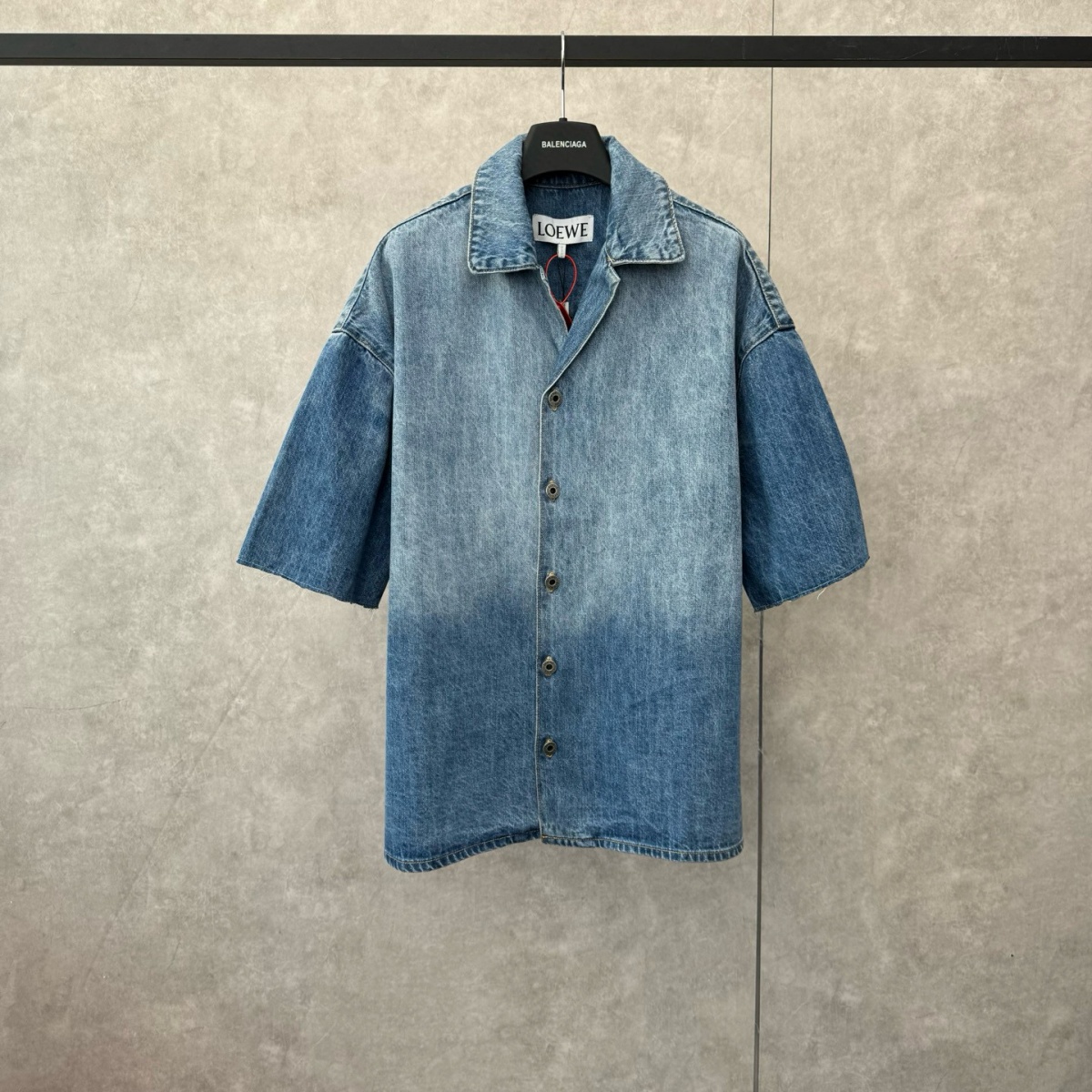 로에베 데님 셔츠 25FW 66ST524