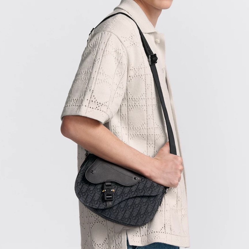 Alternative view of 디* 오블리크 새들(SADDLE) 메신저백 1ADPO325-3