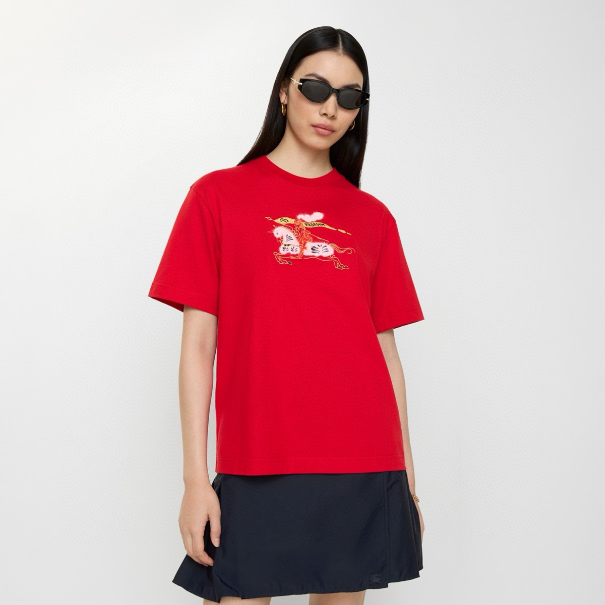 Alternative view of 버버리 말 기사 자수 그래픽 반팔 티셔츠 26SS RA3810-2