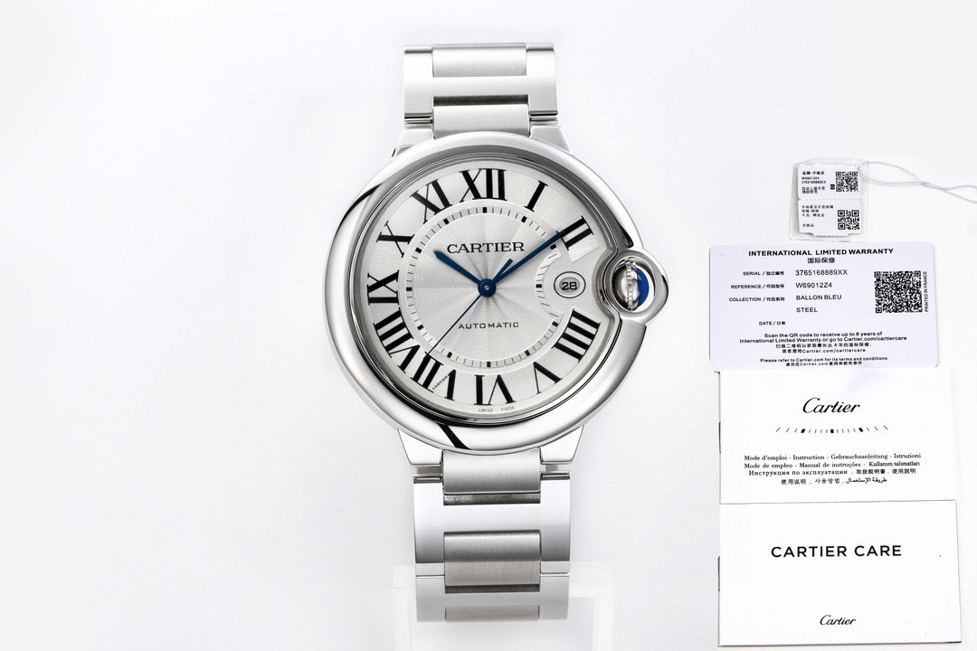 Alternative view of 까르띠에 발롱 블루 워치 42mm 오토메틱 스틸 WSBB0049