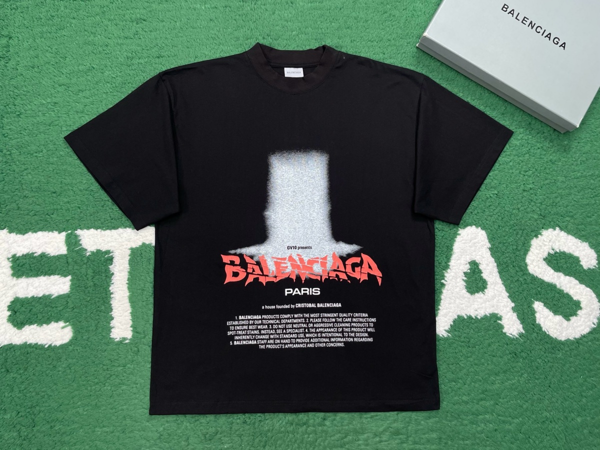 Alternative view of 발렌시아* 더 도어 오버핏 반팔 티셔츠 RA4478
