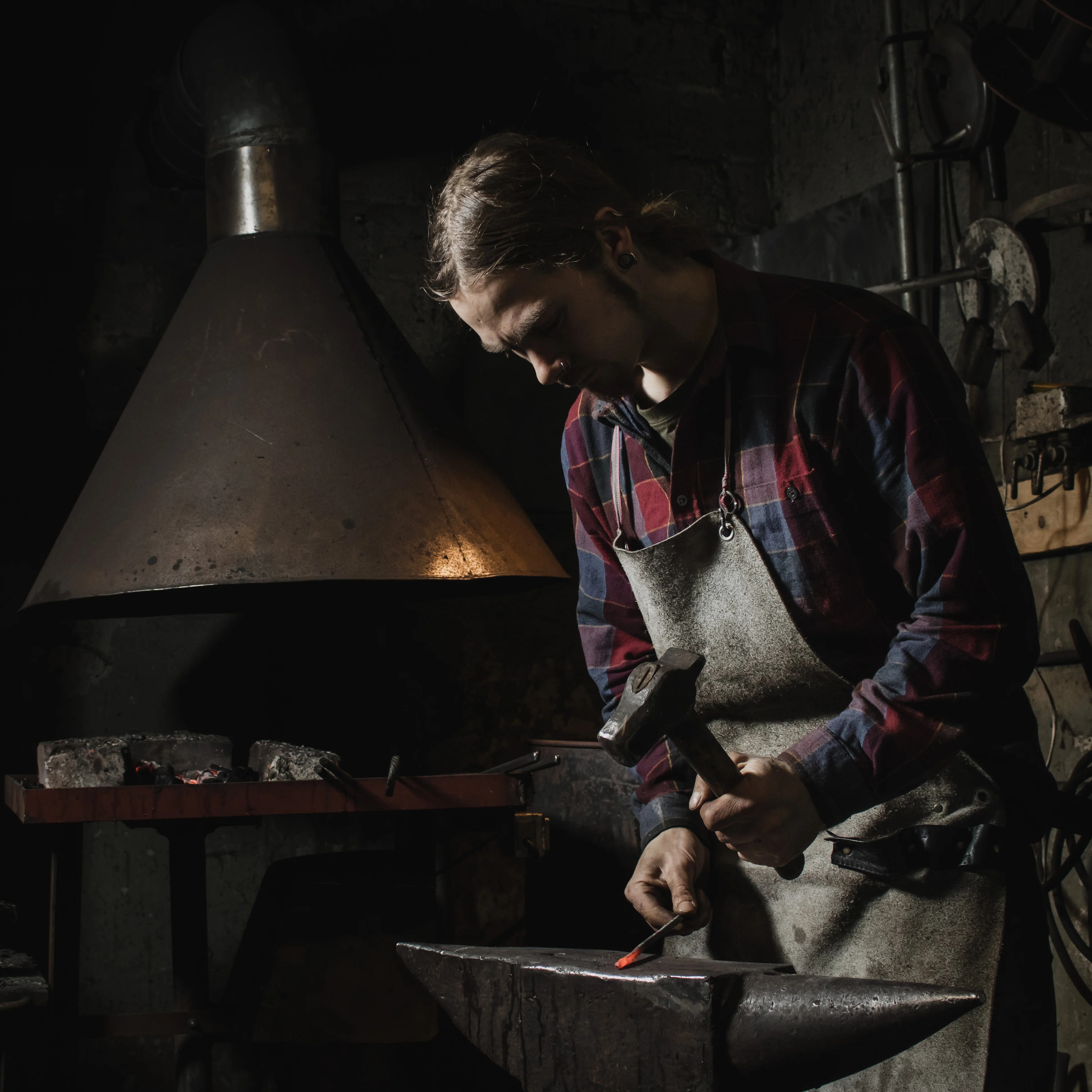 Lufolk Blacksmithing - Best City Photos in Ultra HD
