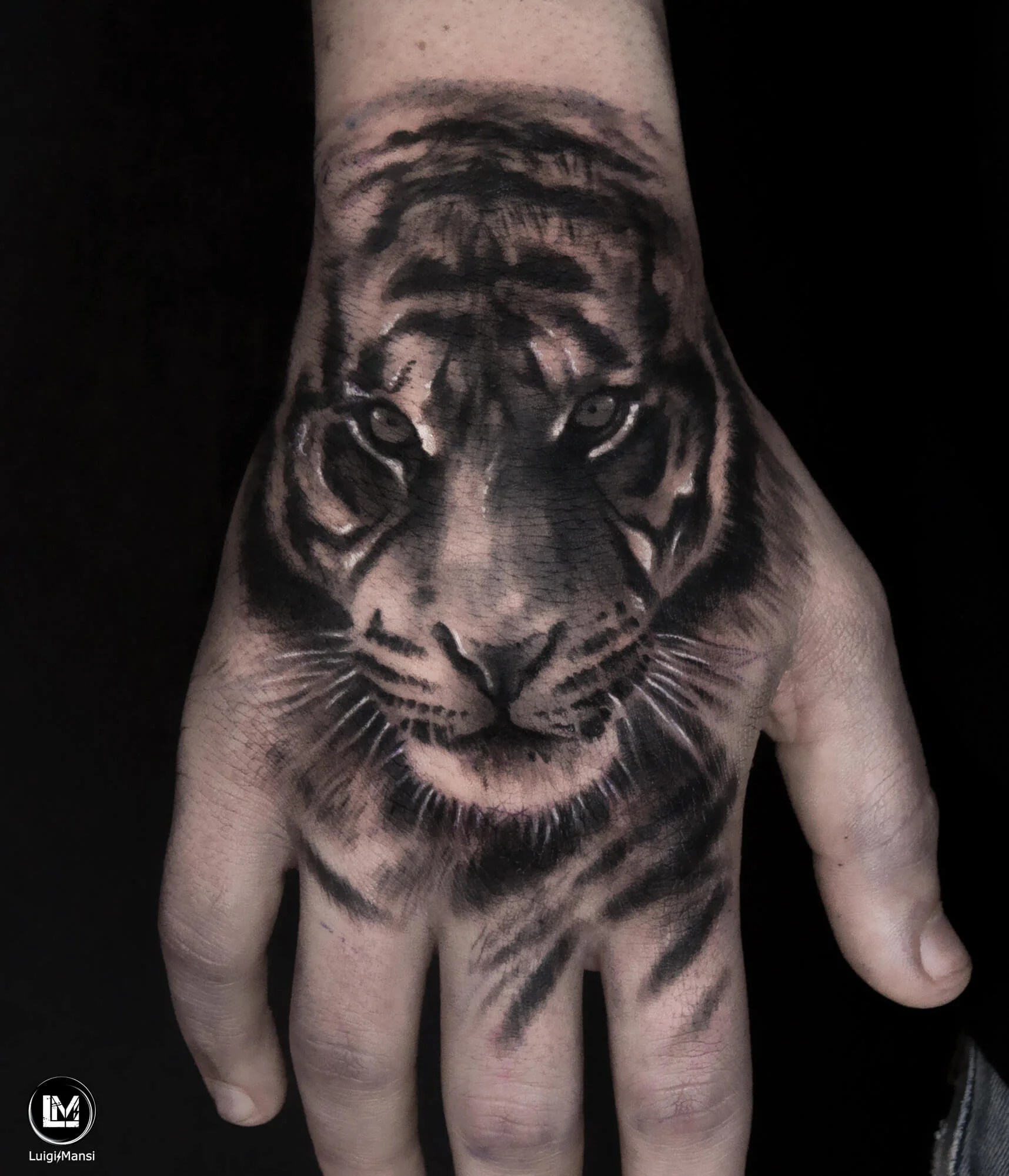 Galleria - Luigi Mansi Tattoo Artist 2001_x_1716_webp