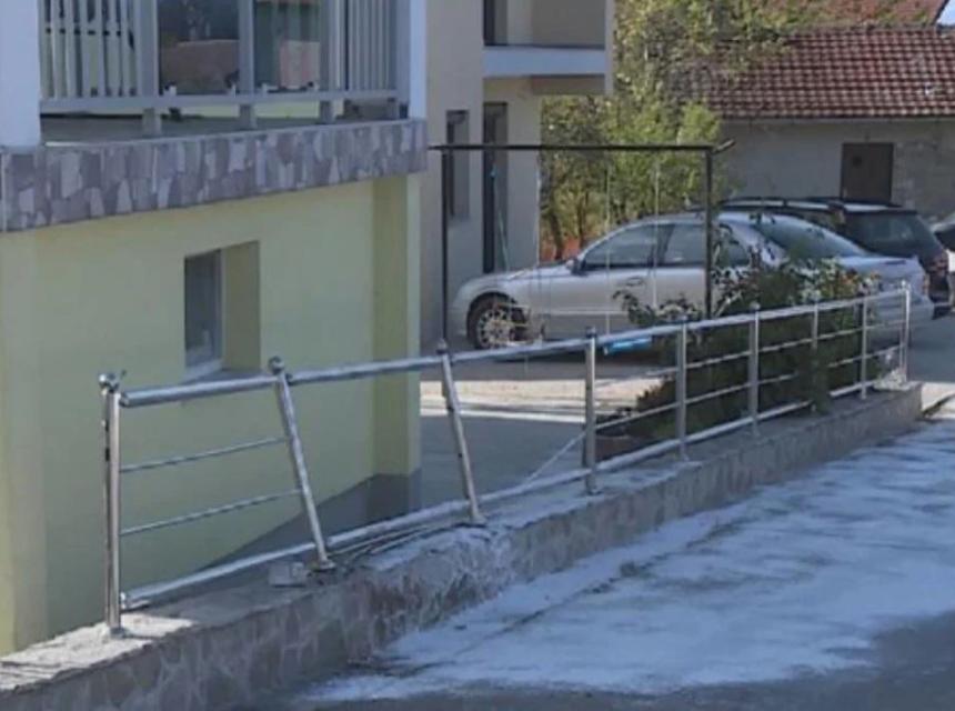 Stravična nesreća kod Cazina: Dječak se probudio iz kome, djevojčica prevezena u Njemačku
