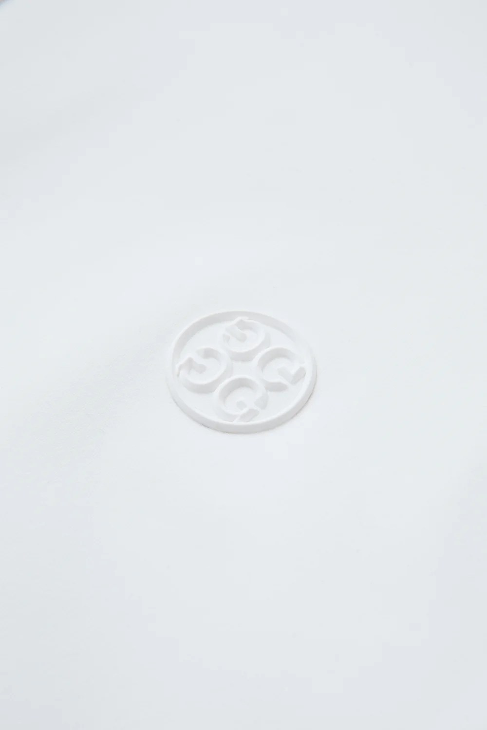 LOGO-COLLARED TECH POLO