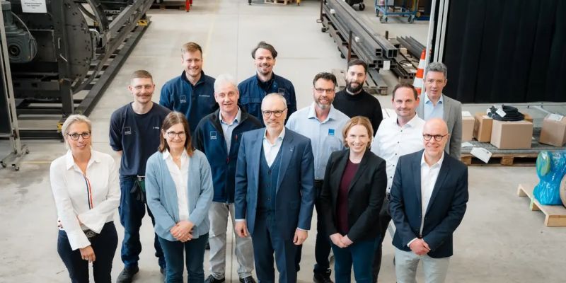 Company Career Lutz Elevators - Nature Illustration Collection - High Resolution Quality